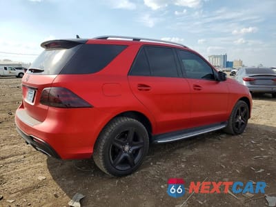 Trzecie zdjęcie samochodu z tyłu: 2016 MERCEDES-BENZ GLE 400 4MATIC VIN:4JGDA5GB0GA634654 - miniatura