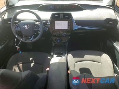 Zdjęcie 8 z 12 samochodu: 2021 TOYOTA PRIUS L ECO VIN:JTDKAMFU7M3139747 - miniatura