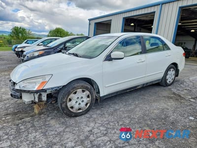 2004 HONDA ACCORD LX JHMCM56384C036375 - główne zdjęcie licytacji z USA - miniatura