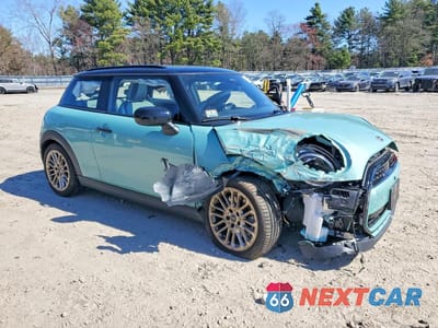 Czwarte zdjęcie samochodu z boku: 2026 MINI COOPER S VIN:WMW23GD03T2Y02244 - miniatura