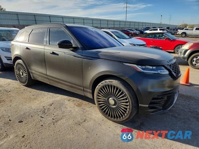 Czwarte zdjęcie samochodu z boku: 2018 LAND ROVER RANGE ROVER VELAR R-DYNAMIC SE VIN:SALYL2RX9JA737594 - miniatura