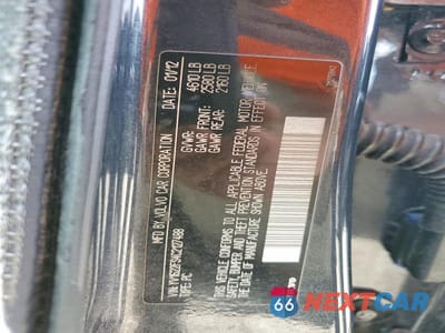 Zdjęcie 12 z 12 samochodu: 2012 VOLVO S60 T5 VIN:YV1622FS4C2127488 - miniatura