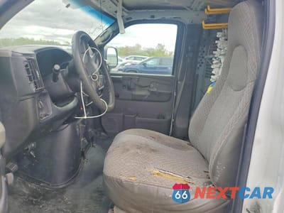 Zdjęcie 7 z 13 samochodu: 2007 CHEVROLET EXPRESS G1500 VIN:1GCFG15X771236702 - miniatura
