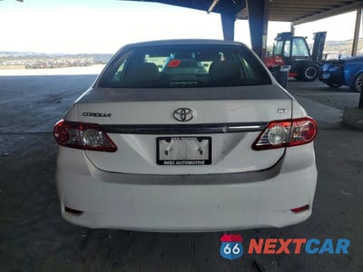 Zdjęcie 6 z 11 samochodu: 2013 TOYOTA COROLLA LE VIN:2T1BU4EE7DC991024 - miniatura