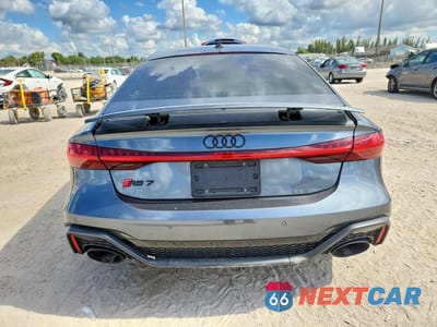 Zdjęcie 6 z 12 samochodu: 2025 AUDI RS7 VIN:WUAPDBF21SN901295 - miniatura