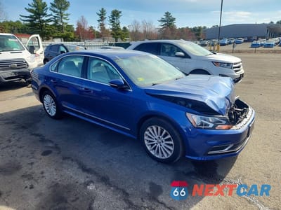 Czwarte zdjęcie samochodu z boku: 2017 VOLKSWAGEN PASSAT SE VIN:1VWBT7A32HC055087 - miniatura