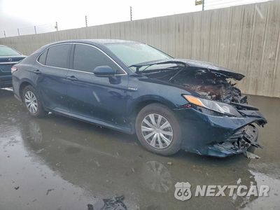 Czwarte zdjęcie samochodu z boku: 2019 TOYOTA CAMRY HYBRID LE VIN:4T1B31HK8KU008267 - miniatura