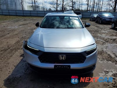 Piąte zdjęcie samochodu w środku: 2025 HONDA ACCORD HYBRID SPORT VIN:1HGCY2F54SA060852 - miniatura