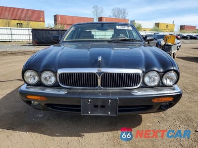 Piąte zdjęcie samochodu w środku: 2001 JAGUAR XJ8 VIN:SAJDA14C61LF32804 - miniatura