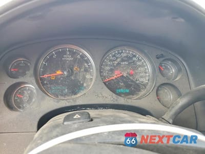 Zdjęcie 9 z 11 samochodu: 2010 GMC YUKON DENALI VIN:1GKUKEEF9AR287121 - miniatura