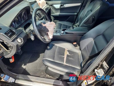 Zdjęcie 7 z 13 samochodu: 2009 MERCEDES-BENZ C 300 VIN:WDDGF54X89F237420 - miniatura