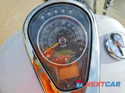 Zdjęcie 7 z 8 samochodu: 2017 SUZUKI VL800 VIN:JS1VS55A4H2100207 - miniatura
