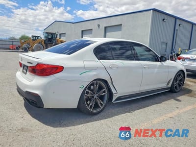 Trzecie zdjęcie samochodu z tyłu: 2019 BMW M550XI VIN:WBAJB9C54KB464133 - miniatura