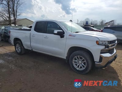 Czwarte zdjęcie samochodu z boku: 2020 CHEVROLET SILVERADO K1500 LT VIN:1GCRYDED0LZ245478 - miniatura