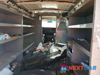 Zdjęcie 11 z 13 samochodu: 2003 CHEV EXPRESS G1500 VIN:1GCFG15X431153884 - miniatura