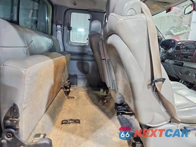 Zdjęcie 10 z 11 samochodu: 2006 FORD F350 SRW SUPER DUTY VIN:1FTWX31Y26EB41823 - miniatura