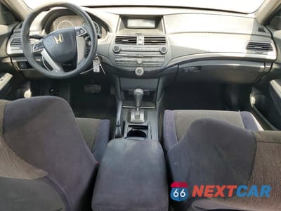 Zdjęcie 8 z 12 samochodu: 2009 HONDA ACCORD LX VIN:1HGCP26399A053052 - miniatura
