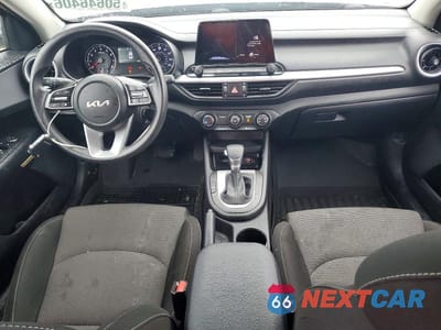 Zdjęcie 8 z 12 samochodu: 2024 KIA FORTE LXS VIN:3KPF24AD7RE780841 - miniatura