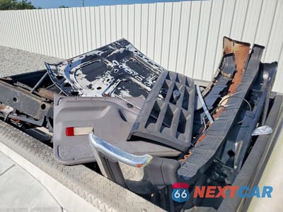 Zdjęcie 12 z 12 samochodu: 1997 FORD F350 VIN:1FTJW35F2VEA53097 - miniatura