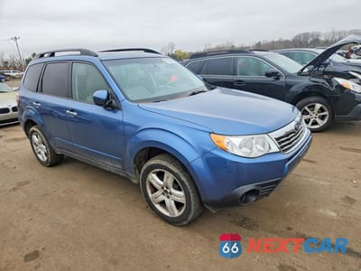 Czwarte zdjęcie samochodu z boku: 2010 SUBARU FORESTER 2.5X PREMIUM VIN:JF2SH6CC1AH748562 - miniatura