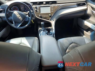 Zdjęcie 8 z 12 samochodu: 2018 TOYOTA CAMRY SE VIN:4T1B11HK7JU578586 - miniatura