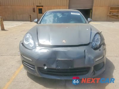 Piąte zdjęcie samochodu w środku: 2016 PORSCHE PANAMERA 2 VIN:WP0AA2A71GL001109 - miniatura