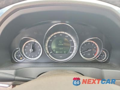 Zdjęcie 9 z 12 samochodu: 2010 MERCEDES-BENZ E 350 VIN:WDDKJ5GB8AF046805 - miniatura