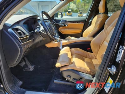 Zdjęcie 7 z 13 samochodu: 2016 VOLVO XC90 T6 VIN:YV4A22PK0G1090804 - miniatura