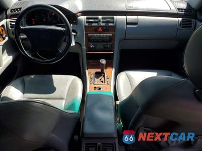 Zdjęcie 8 z 12 samochodu: 1999 MERCEDES-BENZ E 320 VIN:WDBJF65H2XA731293 - miniatura
