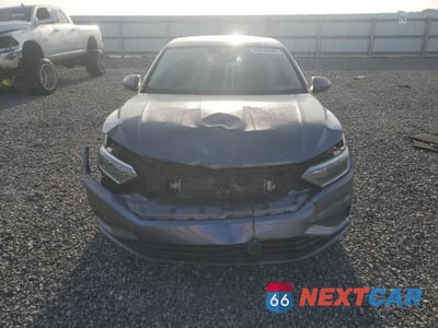 Piąte zdjęcie samochodu w środku: 2020 VOLKSWAGEN JETTA SEL VIN:3VWEB7BU0LM020580 - miniatura