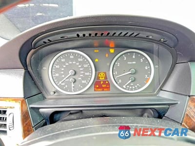 Zdjęcie 8 z 10 samochodu: 2006 BMW 530 XIT VIN:WBANN73586CN00306 - miniatura