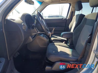 Zdjęcie 7 z 12 samochodu: 2013 JEEP PATRIOT LATITUDE VIN:1C4NJRFB4DD249805 - miniatura