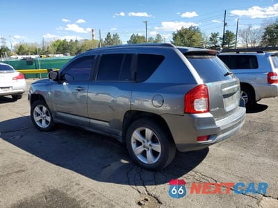 Drugie zdjęcie samochodu z przodu: 2012 JEEP COMPASS SPORT VIN:1C4NJDBB2CD523817 - miniatura