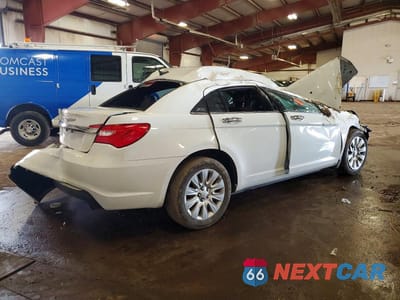 Trzecie zdjęcie samochodu z tyłu: 2014 CHRYSLER 200 LX VIN:1C3CCBAB2EN205107 - miniatura