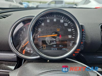 Zdjęcie 9 z 12 samochodu: 2017 MINI COOPER S CLUBMAN ALL4 VIN:WMWLU5C37H2E83801 - miniatura