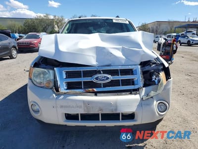 Piąte zdjęcie samochodu w środku: 2011 FORD ESCAPE XLT VIN:1FMCU0D78BKB25467 - miniatura