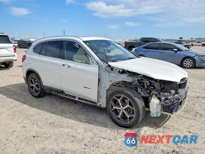 Czwarte zdjęcie samochodu z boku: 2018 BMW X1 SDRIVE28I VIN:WBXHU7C30J5H43483 - miniatura