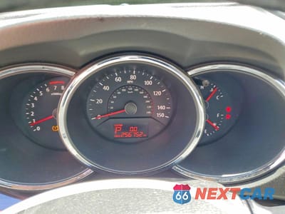 Zdjęcie 9 z 12 samochodu: 2011 KIA SORENTO LX VIN:5XYKTDA16BG020622 - miniatura
