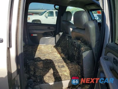 Zdjęcie 10 z 12 samochodu: 2002 CHEVROLET SUBURBAN K1500 VIN:1GNFK16T12J211370 - miniatura