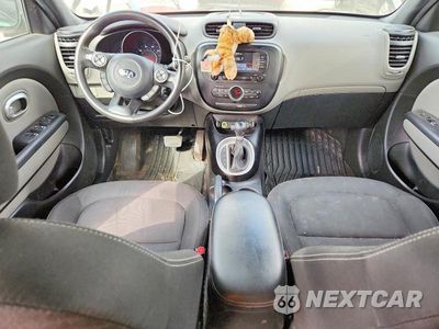 Zdjęcie 8 z 13 samochodu: 2017 KIA SOUL + VIN:KNDJP3A55H7477456 - miniatura