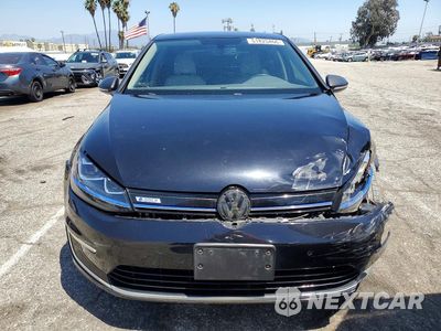 Piąte zdjęcie samochodu w środku: 2016 VOLKSWAGEN E-GOLF SEL PREMIUM VIN:WVWPP7AU9GW903596 - miniatura