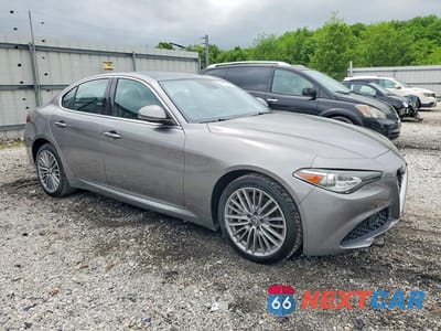 Czwarte zdjęcie samochodu z boku: 2017 ALFA ROMEO GIULIA TI Q4 VIN:ZARFAEENXH7541901 - miniatura