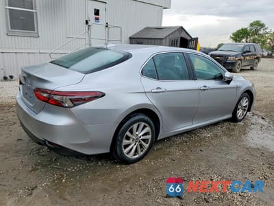 Trzecie zdjęcie samochodu z tyłu: 2023 TOYOTA CAMRY LE VIN:4T1R11AK5PU747666 - miniatura