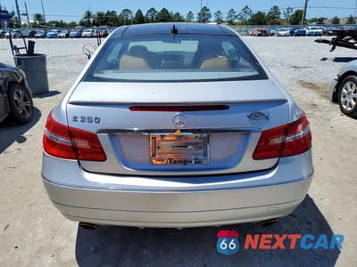 Zdjęcie 6 z 12 samochodu: 2012 MERCEDES-BENZ E 350 VIN:WDDKJ5KB5CF162604 - miniatura