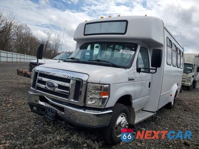 Drugie zdjęcie samochodu z przodu: 2017 FORD ECONOLINE E350 SUPER DUTY CUTAWAY VAN VIN:1FDEE3FS4HDC68289 - miniatura