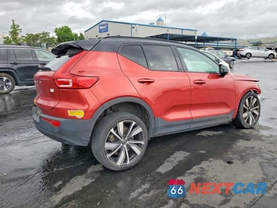 Trzecie zdjęcie samochodu z tyłu: 2022 VOLVO XC40 P8 RECHARGE PLUS VIN:YV4ED3UR1N2715317 - miniatura