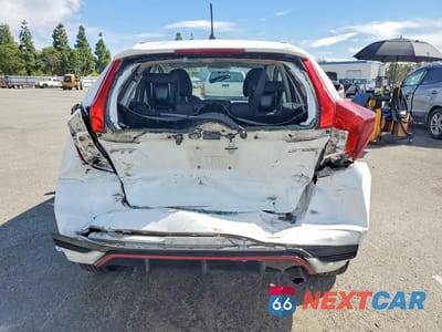 Zdjęcie 6 z 11 samochodu: 2018 HONDA FIT SPORT VIN:3HGGK5H62JM715926 - miniatura