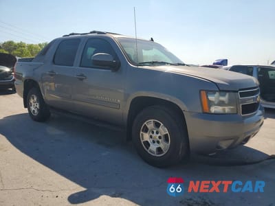 Czwarte zdjęcie samochodu z boku: 2007 CHEVROLET AVALANCHE K1500 VIN:3GNFK12337G292080 - miniatura
