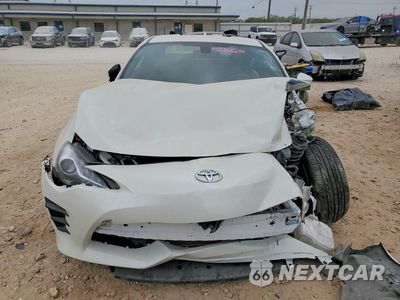 Piąte zdjęcie samochodu w środku: 2019 TOYOTA 86 BASE VIN:JF1ZNAA10K8704201 - miniatura