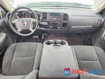 Zdjęcie 8 z 12 samochodu: 2008 CHEVROLET SILVERADO K1500 VIN:3GCEK13J18G236447 - miniatura